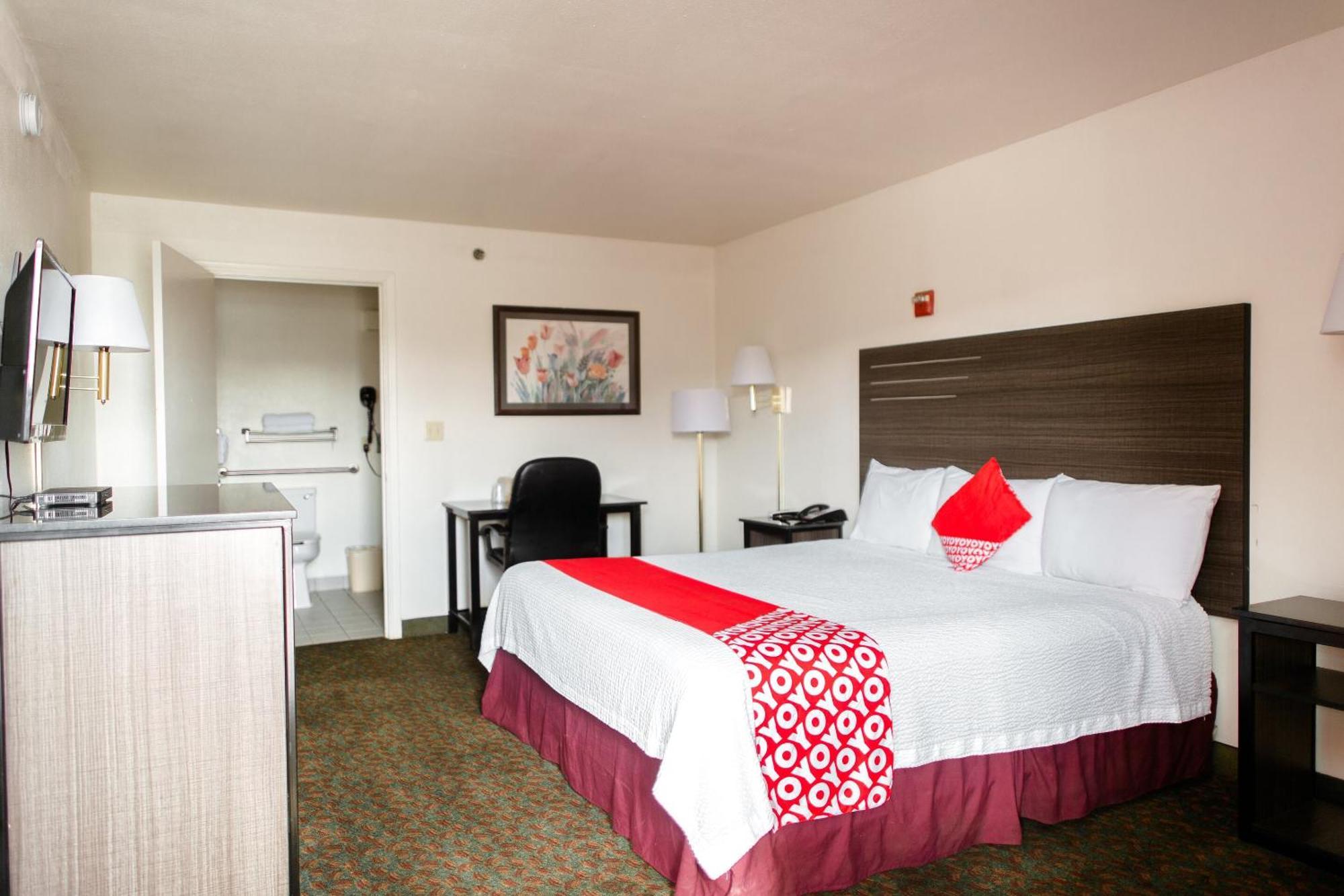 Oyo Hotel Wichita Falls I-44 Sheppard Airforce Exterior photo